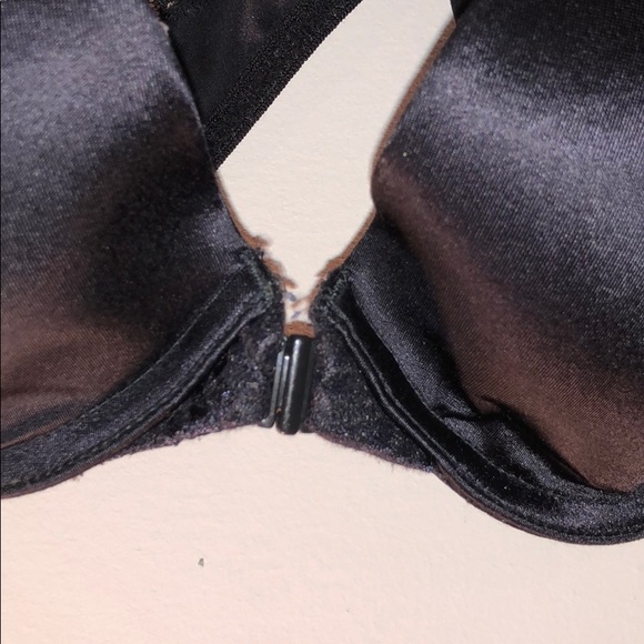 black bra - Picture 3 of 4